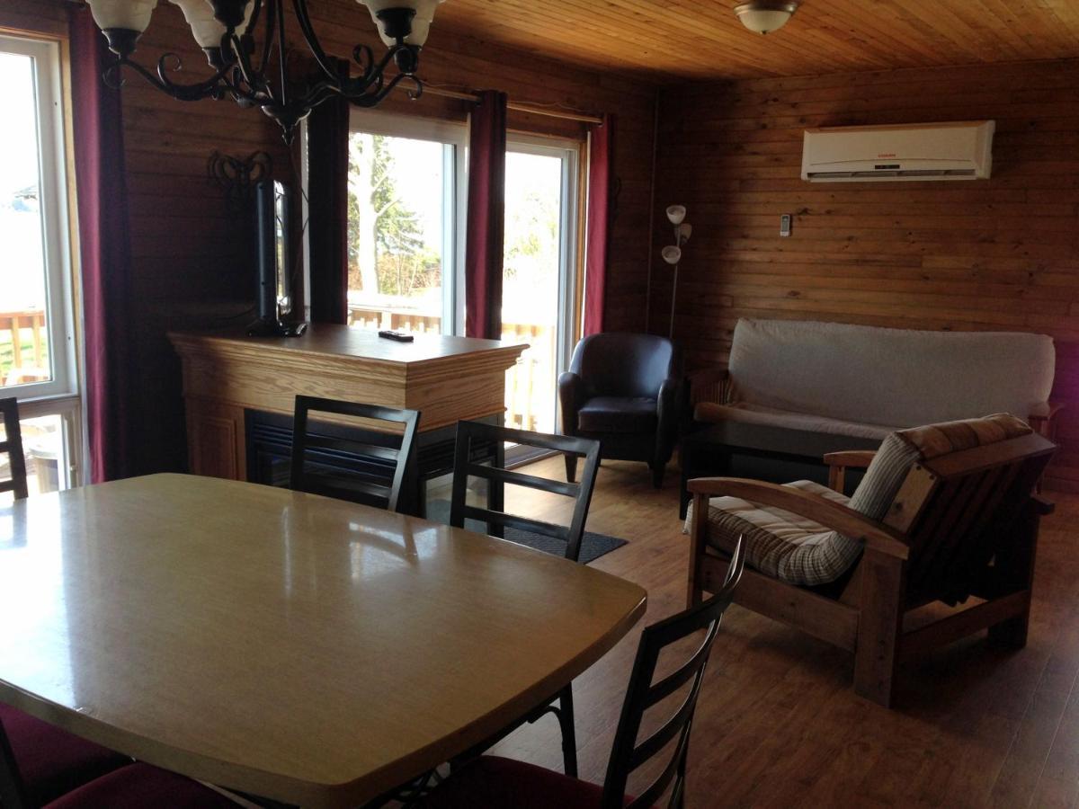Merland Park Cottages&Motel Picton Exteriör bild
